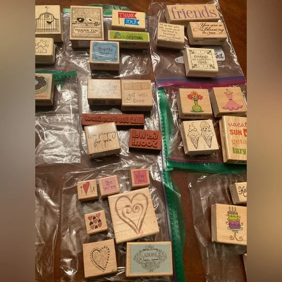 HUGE LOT of Assorted Rubber Stamps - Picture 3 of 12